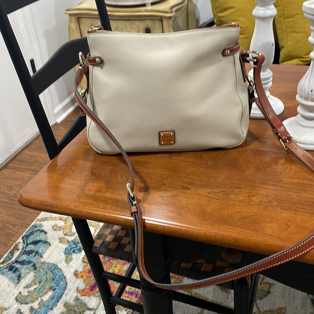 Dooney & Bourke NWT AWL Bone Scarlett Crossbody Satchel